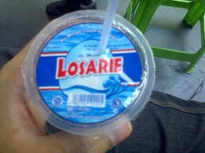 Air Minum Dalam Kemasan "Losarie"